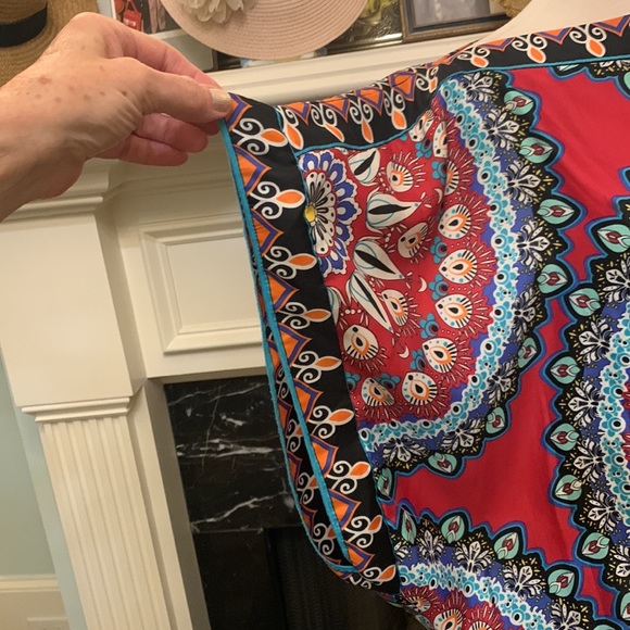 “Rampage” kimono sleeve smocked waist colorful top - Picture 4 of 6